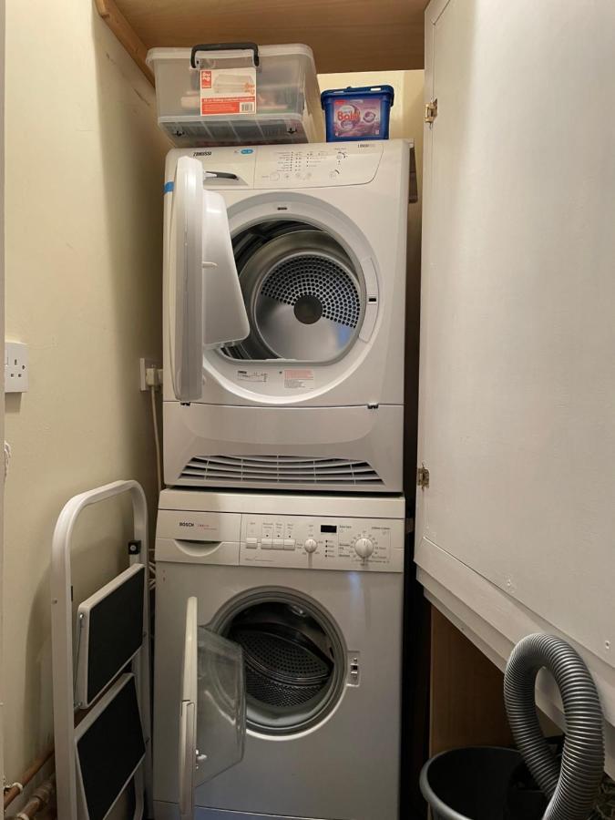 Penthouse Apartment Kilkenny Bagian luar foto