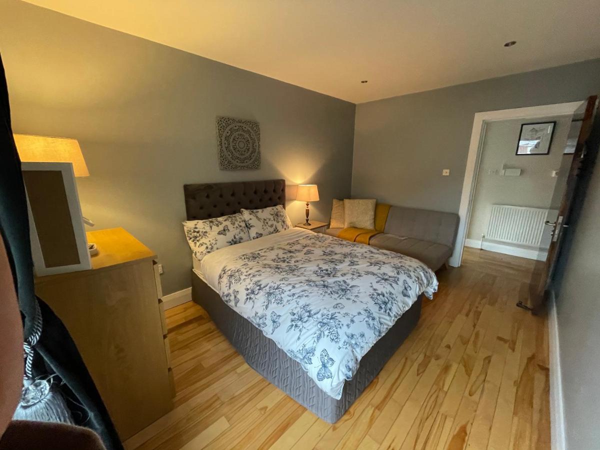 Penthouse Apartment Kilkenny Bagian luar foto