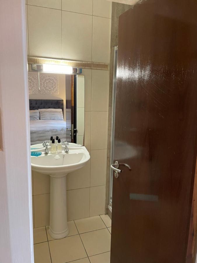 Penthouse Apartment Kilkenny Bagian luar foto