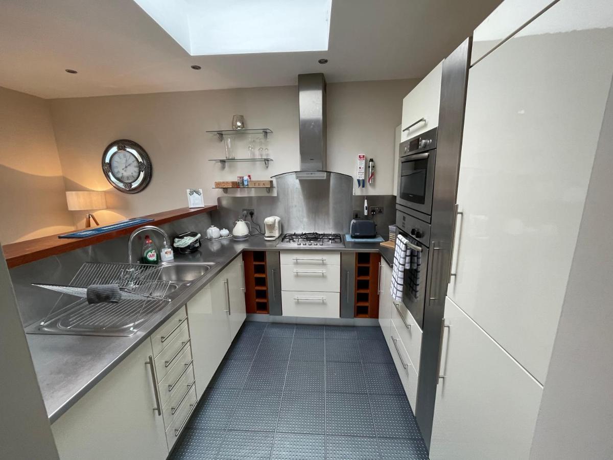 Penthouse Apartment Kilkenny Bagian luar foto